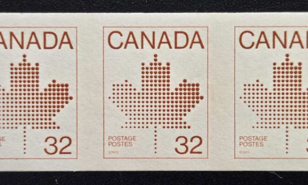 Canada #951a VFNH 1983 32c Imperf end strip of three