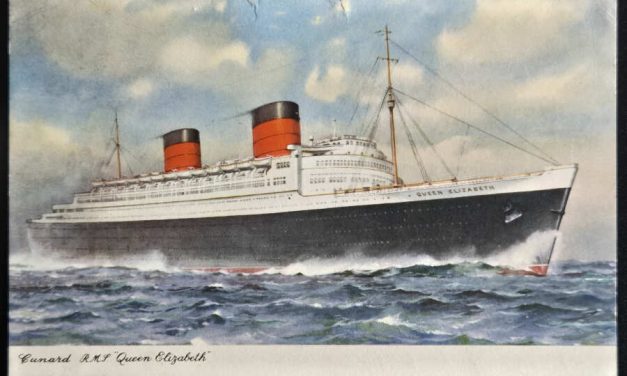 RMS Queen Elizabeth 17 Jun 1958 4d Paquebot Postcard