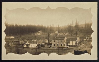 Abbotsford, B.C. Unu scalloped image Real photo Postcard