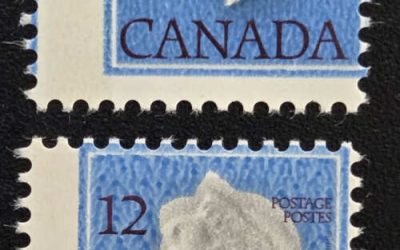 Canada #713 Never Hinged 1977 12c QEII Misperf and Shift duo