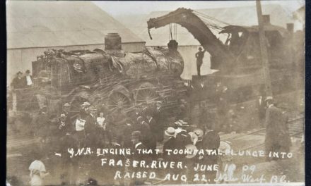 8 Oct 1909 1c C.N.R. Train Wreck Postcard to Minnesota (1)