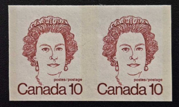 Canada #605a VFNH 1976 10c QEII Imperforate Pair