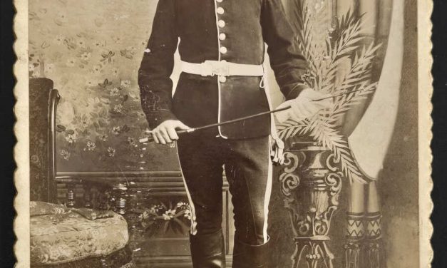 Winnipeg Baldwin & Blondal 1891/1900 Military Cabinet Photo