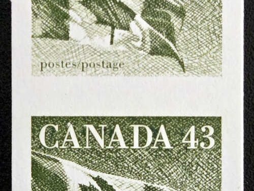 Canada #1395a VFNH 1992 43c Flag Imperf Pair