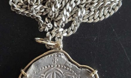Philip III 1598/1621 26.12gm gold mounted Silver 8 Reales pendant from the 1627 Wreck of the Atocha w/ 1991 Certificate