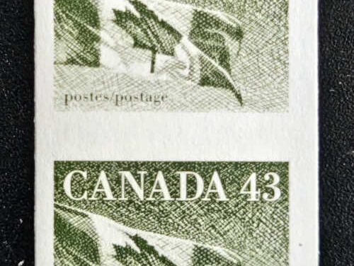 Canada #1395a VFNH 1992 43c Flag Imperf Pair