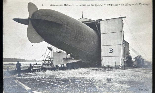 France Unu Airship Patrie exiting hangar Postcard