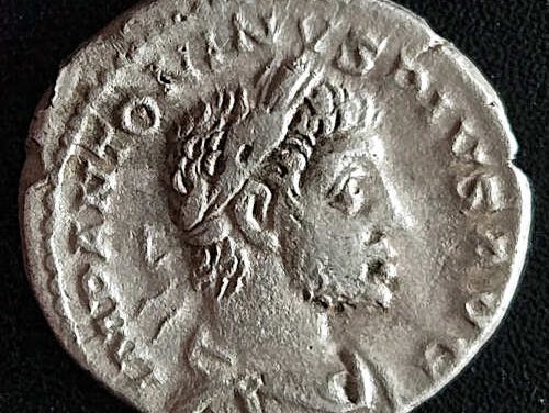 Elagabalus 218-222 AD 2.56gm Silver Denarius w/ Libertas
