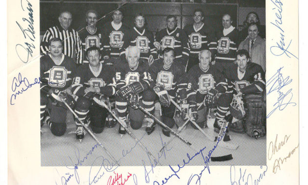 Lot 200 Old Pros signed B&W Hockey Photo incl Henderson, Richard, Shack