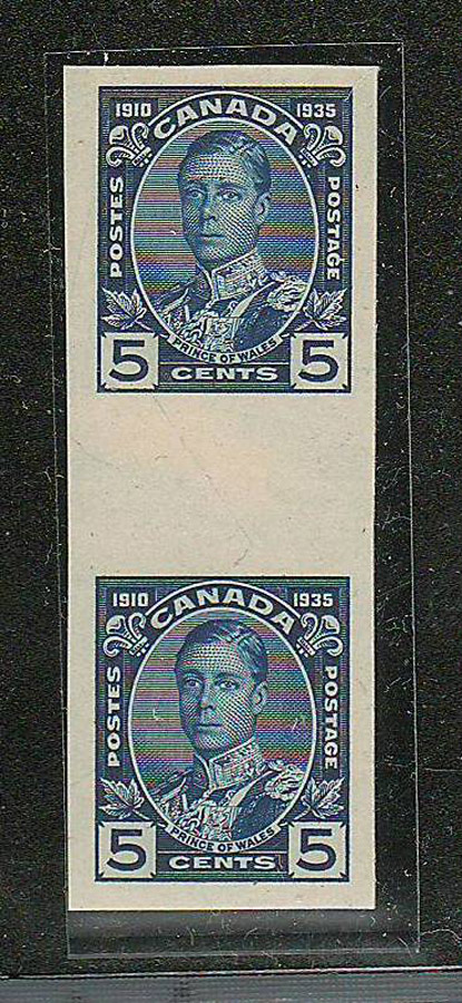 Proof Pair of stamps, wide gutter