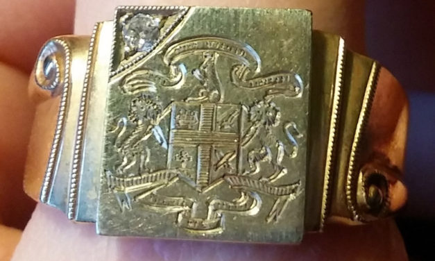 Mayor Fred Hume’s 10k Gold City of Vancouver Ring